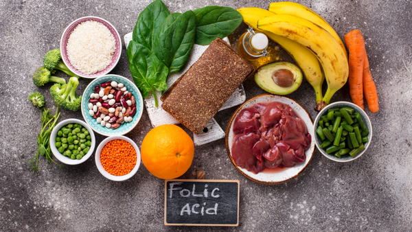 Folsäure: Lebenswichtiger Nährstoff, der (in der Schwangerschaft) nicht fehlen darf
